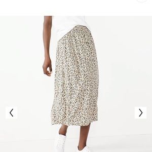 Leopard print skirt